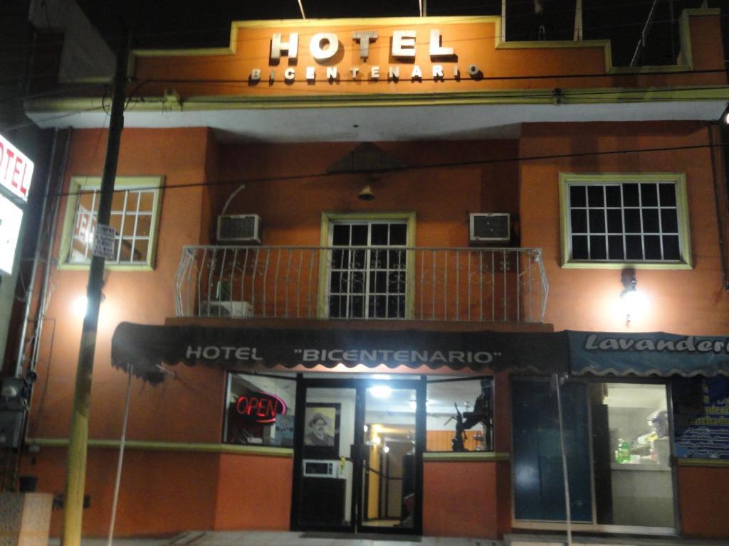 Oyo Hotel Bicentenario Tampico Ngoại thất bức ảnh