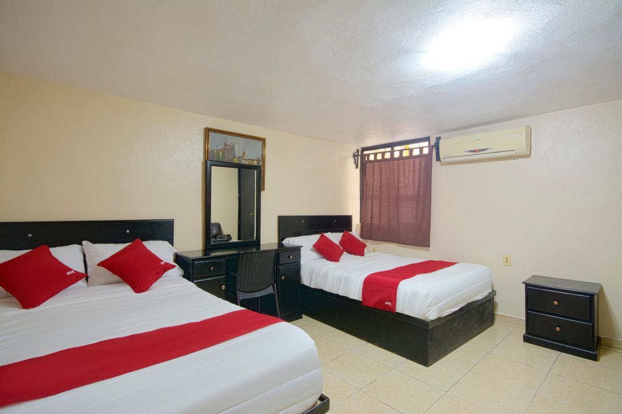 Oyo Hotel Bicentenario Tampico Ngoại thất bức ảnh