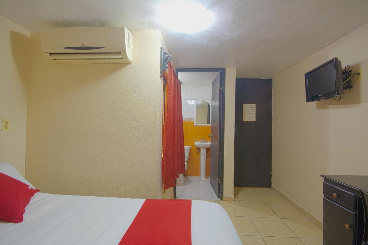 Oyo Hotel Bicentenario Tampico Ngoại thất bức ảnh